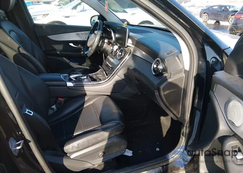 2019 Mercedes-Benz Glc 300 4Matic z USA, uszkodzony, nr VIN WDC0G4KB5K1001461